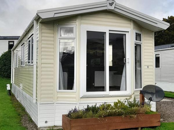 Campsie Glen Holiday Park : photo 7 de la chambre caravane