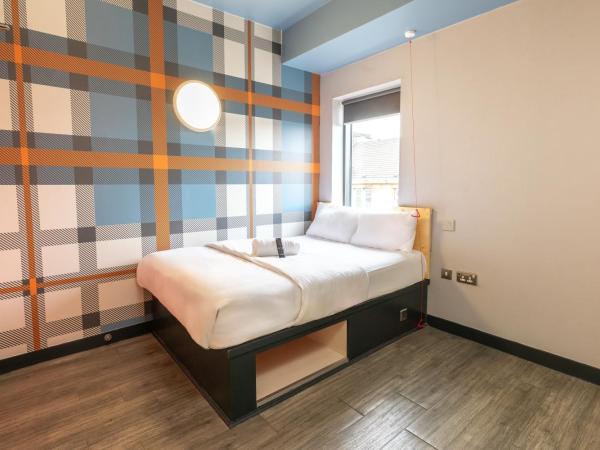 easyHotel Glasgow City : photo 5 de la chambre chambre double - accessible aux personnes à mobilité réduite