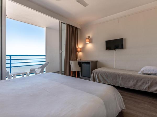 Htel Propriano Arena Bianca : photo 4 de la chambre chambre triple standard - vue sur mer