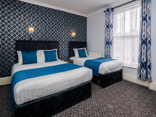 Mentone Hotel : photo 6 de la chambre chambre triple