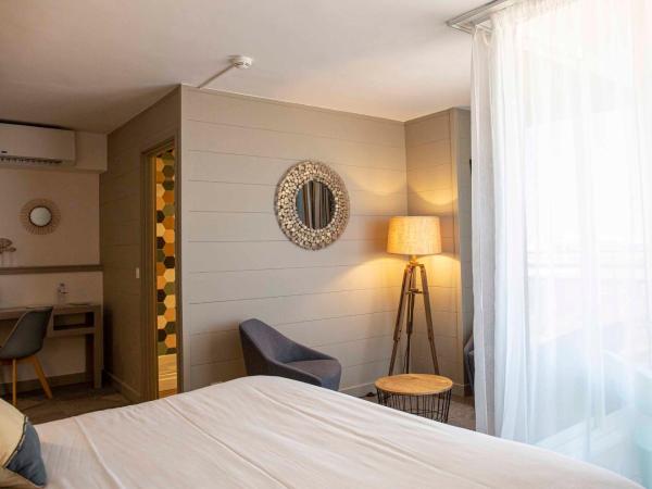 Hotel Port Marine : photo 5 de la chambre suite junior - côté mer ou côté port