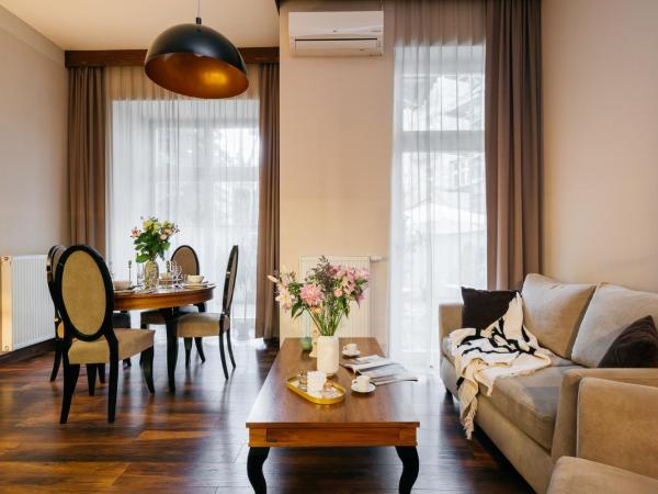 Topolowa Residence - LoftAffair Collection : photo 2 de la chambre appartement familial