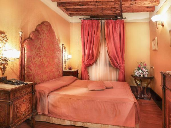 Hotel Colombina : photo 3 de la chambre chambre double ou lits jumeaux classique