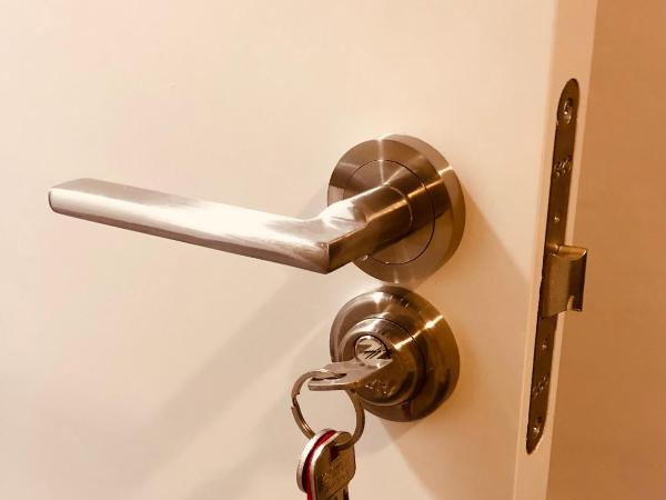 Turia Rooms Valencia : photo 7 de la chambre chambre double avec salle de bains commune