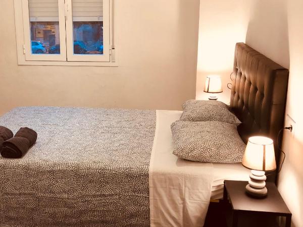 Turia Rooms Valencia : photo 5 de la chambre chambre double avec salle de bains commune