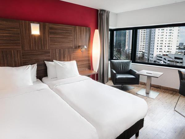 Maashotel Rotterdam Centre : photo 6 de la chambre chambre lits jumeaux deluxe - vue sur la ville