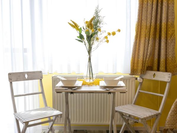 Balaton Fantasy Villa : photo 1 de la chambre appartement - vue sur lac