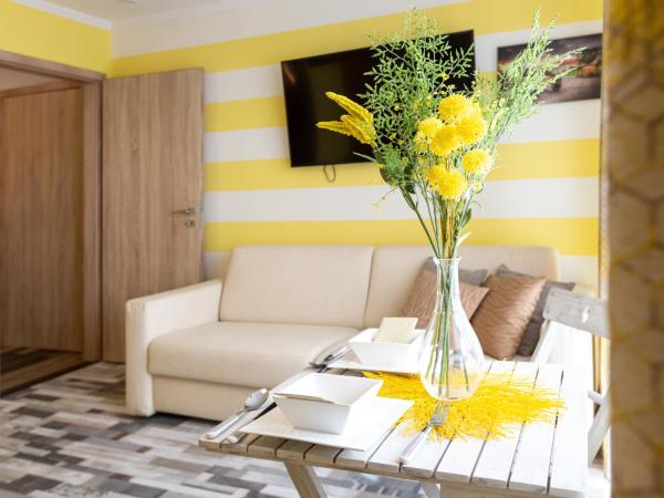 Balaton Fantasy Villa : photo 2 de la chambre appartement - vue sur lac