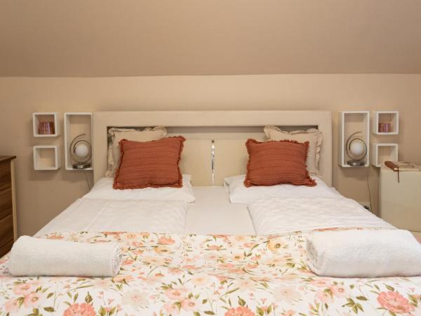 Balaton Fantasy Villa : photo 5 de la chambre studio