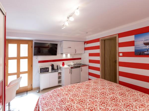 Balaton Fantasy Villa : photo 3 de la chambre studio (2 adultes)