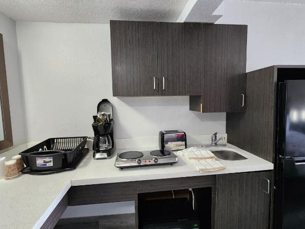 Studio 6 Houston TX Medical Center NRG Stadium : photo 3 de la chambre chambre lit king-size deluxe - non-fumeurs 