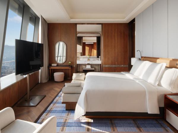 Four Seasons Hotel Dalian : photo 1 de la chambre executive city view suite king