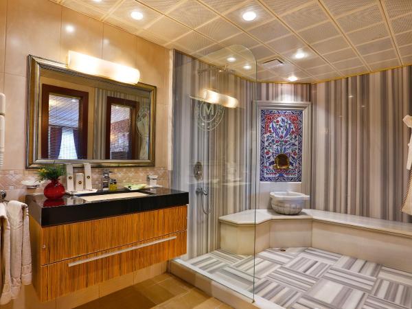 Mosaic Hotel Old City -Special Category : photo 6 de la chambre suite d'angle - vue sur mer