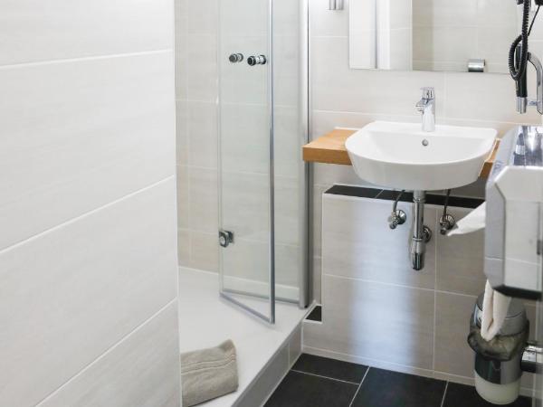 acama Hotel & Hostel Kreuzberg : photo 3 de la chambre chambre simple