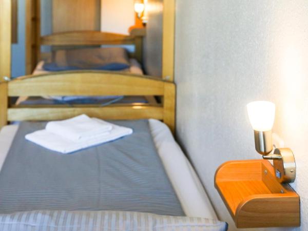 acama Hotel & Hostel Kreuzberg : photo 4 de la chambre chambre quintuple