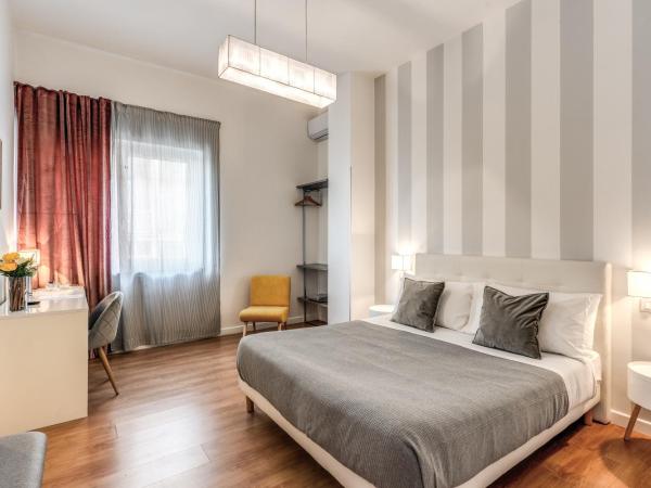 Napoli Great View B&B : photo 1 de la chambre chambre double standard - vue latérale sur mer