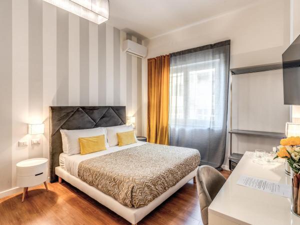 Napoli Great View B&B : photo 3 de la chambre suite junior - vue latérale sur mer