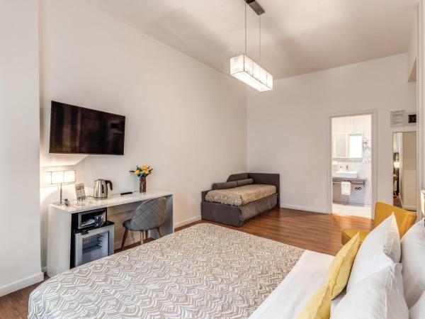 Napoli Great View B&B : photo 2 de la chambre suite junior - vue latérale sur mer