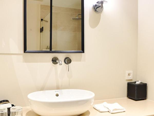 Hotel FRANQ : photo 1 de la chambre chambre cosy