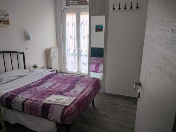 Il Grillo Di Firenze B&B : photo 3 de la chambre chambre double Économique