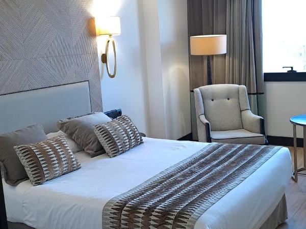 Hotel Bahía : photo 2 de la chambre chambre double ou lits jumeaux (1 adulte) - vue sur ville