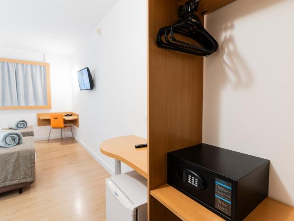 Hotel Mega Polo : photo 8 de la chambre chambre lits jumeaux supérieure