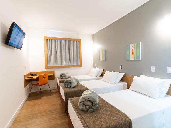 Hotel Mega Polo : photo 4 de la chambre superior triple room with 3 twin beds