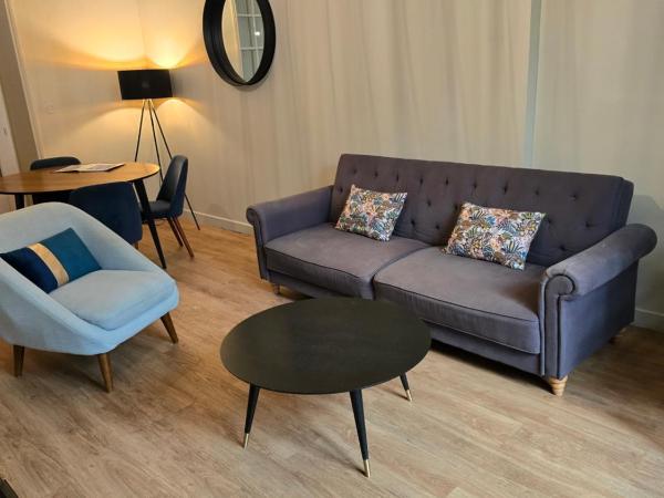 Au Loup Historic Apartments : photo 7 de la chambre appartement 2