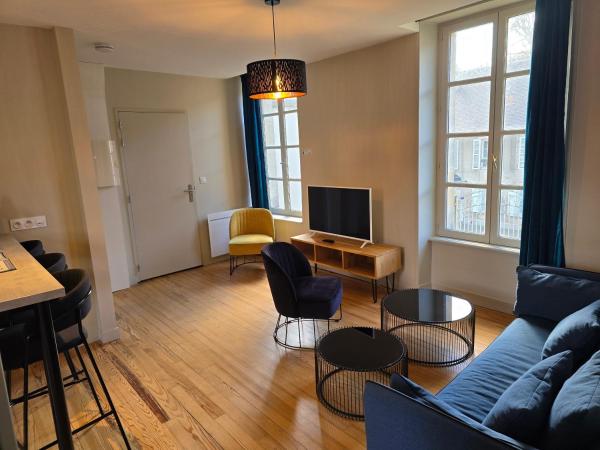 Au Loup Historic Apartments : photo 1 de la chambre appartement 5