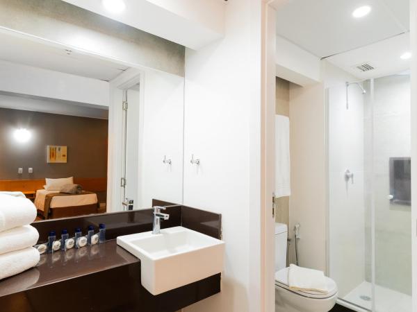 Hotel Mega Polo : photo 6 de la chambre chambre quadruple supérieure