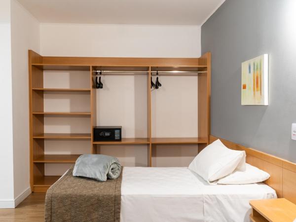 Hotel Mega Polo : photo 3 de la chambre chambre quadruple supérieure