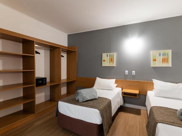 Hotel Mega Polo : photo 5 de la chambre chambre quadruple supérieure