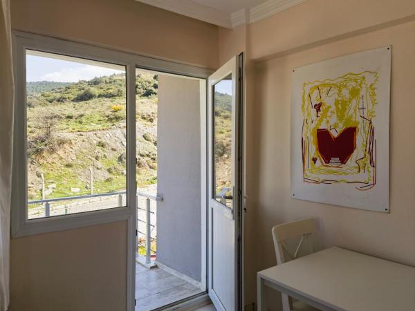 Güzelbahçe yemek atölyesi : photo 4 de la chambre chambre double - vue sur jardin