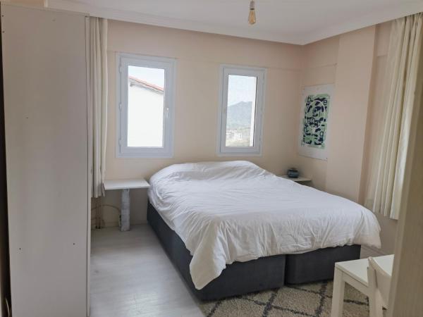 Güzelbahçe yemek atölyesi : photo 3 de la chambre chambre double avec balcon