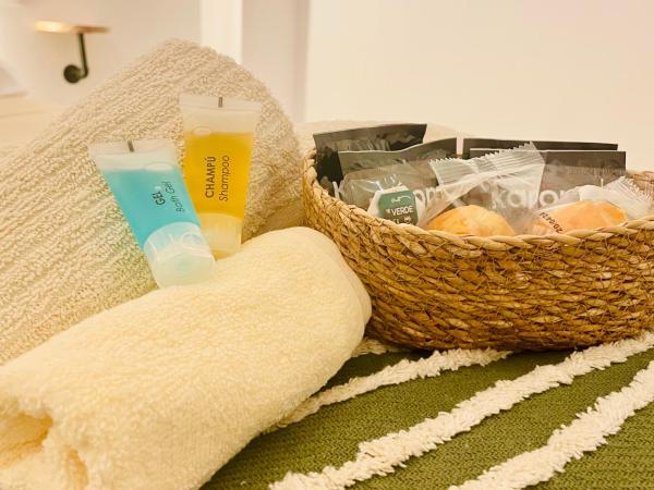 Annamaria B&B Alicante Centro : photo 3 de la chambre chambre double avec salle de bains commune