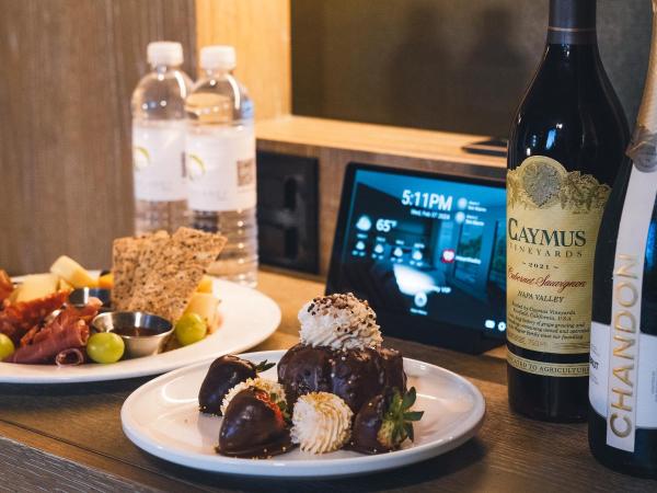 The Delaney Hotel : photo 1 de la chambre suite lit king-size deluxe chic