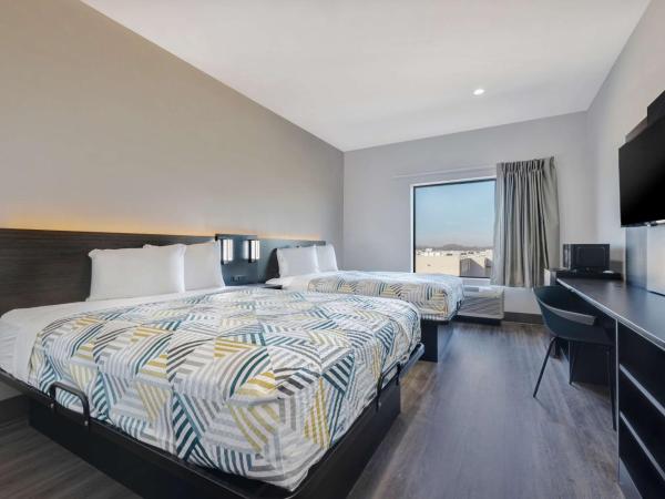 Motel 6 Dallas, TX Methodist Charlton Medical Ctr : photo 3 de la chambre chambre deluxe avec 2 lits queen-size - non-fumeurs