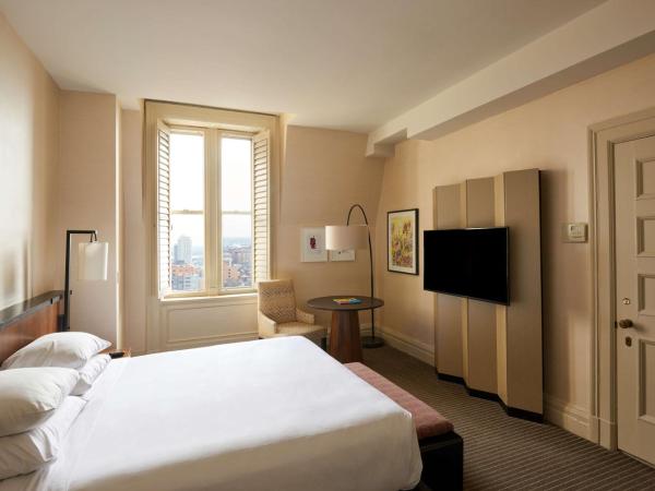 The Bellevue Hotel, in the Unbound Collection by Hyatt : photo 7 de la chambre chambre lit king-size - vue sur ville