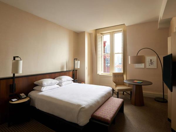 The Bellevue Hotel, in the Unbound Collection by Hyatt : photo 6 de la chambre chambre lit king-size - vue sur ville