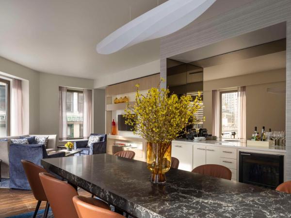 Hyatt Centric Wall Street New York : photo 3 de la chambre suite premier