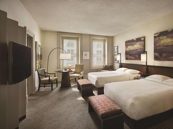 The Bellevue Hotel, in the Unbound Collection by Hyatt : photo 5 de la chambre chambre lit queen-size avec baignoire accessible aux personnes à mobilité réduite