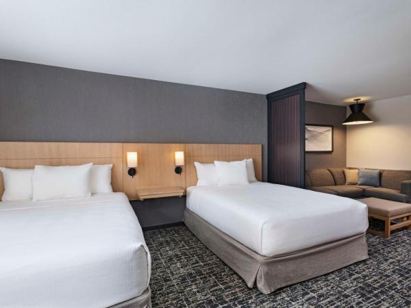 Hyatt Place Austin Lake Travis/Four Points : photo 1 de la chambre chambre avec 2 lits queen-size et canapé-lit