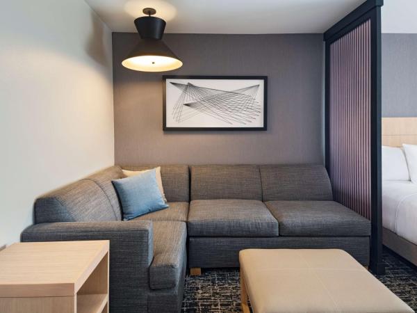 Hyatt Place Austin Lake Travis/Four Points : photo 4 de la chambre chambre avec 2 lits queen-size et canapé-lit