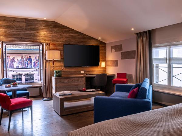 Hôtel Les Armures : photo 1 de la chambre suite junior