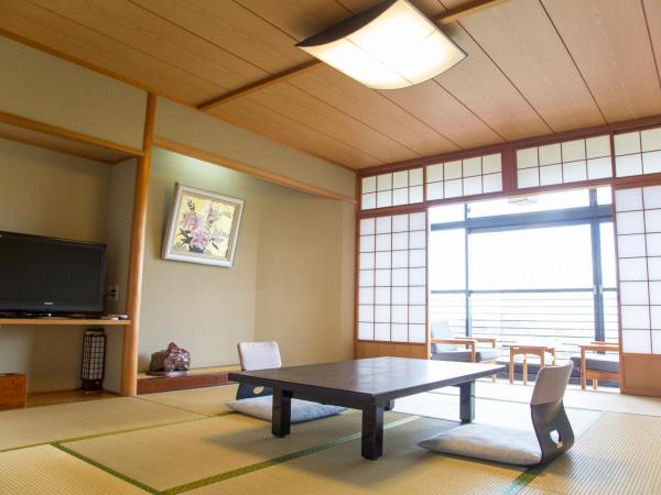 Motoyu Kosenkaku : photo 3 de la chambre deluxe japanese style room - meal served in the room