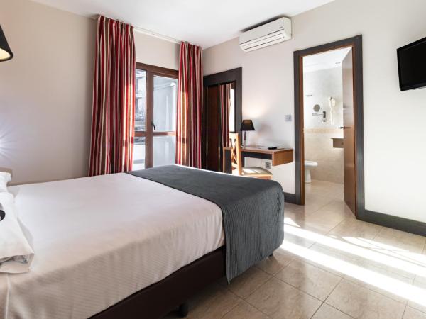 Hotel Regio Cádiz : photo 4 de la chambre chambre double ou lits jumeaux