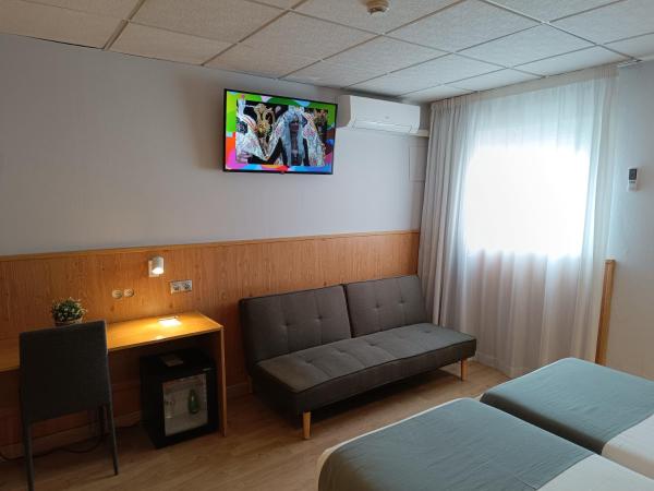 Mendez Nuñez Alicante : photo 8 de la chambre chambre lits jumeaux spacieuse