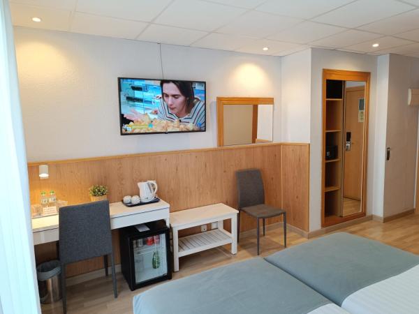 Mendez Nuñez Alicante : photo 6 de la chambre chambre lits jumeaux supérieure - vue sur ville