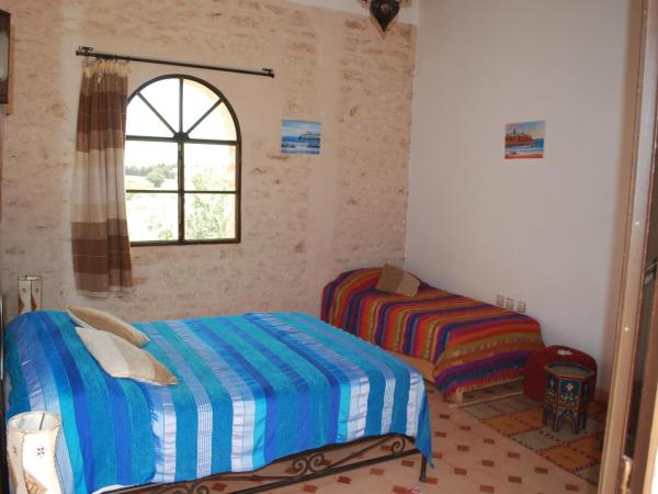 Riad Titima Essaouira : photo 1 de la chambre chambre double - vue sur montagne