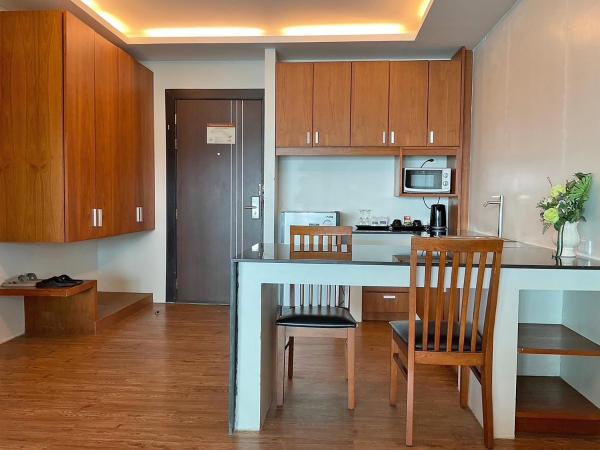 Phi Phi Cliff Beach Resort : photo 10 de la chambre chambre double deluxe - vue sur mer